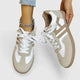 Khaki et blanc